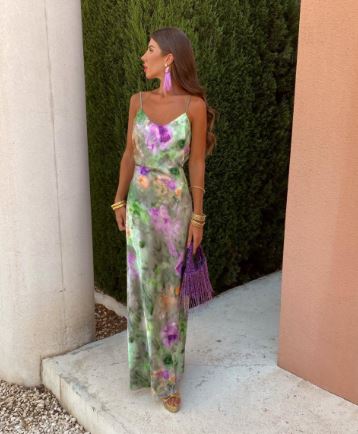 Fließendes Maxikleid mit Halo-Design für Sommernächte 1
