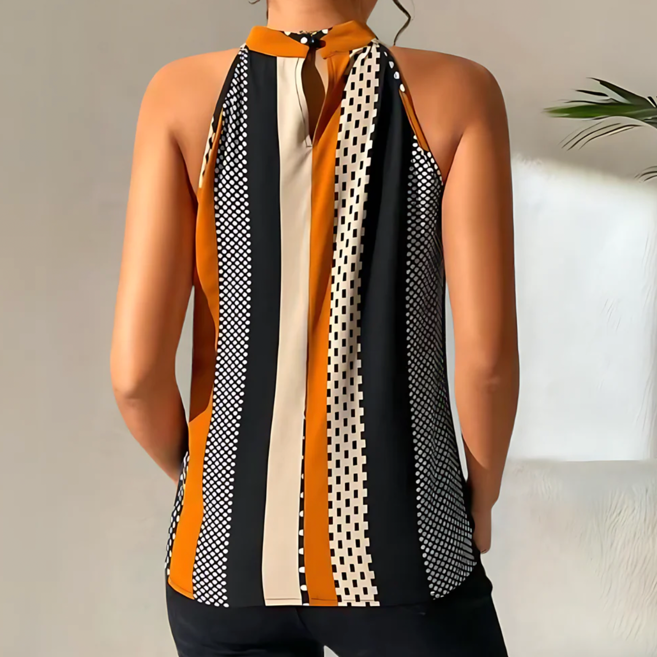 Geometrisches Damen Top mit Elegantem Halterdesign 2