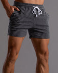 Gestreifte Sommer Shorts für Elegante Looks 9