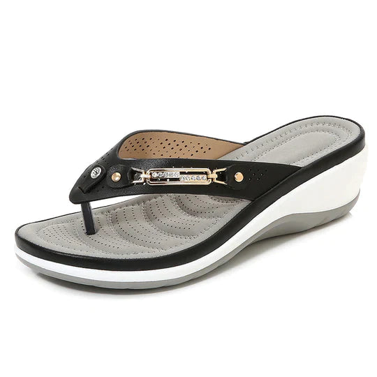 Glitzernde Sommerschuhe mit femininer Note 10