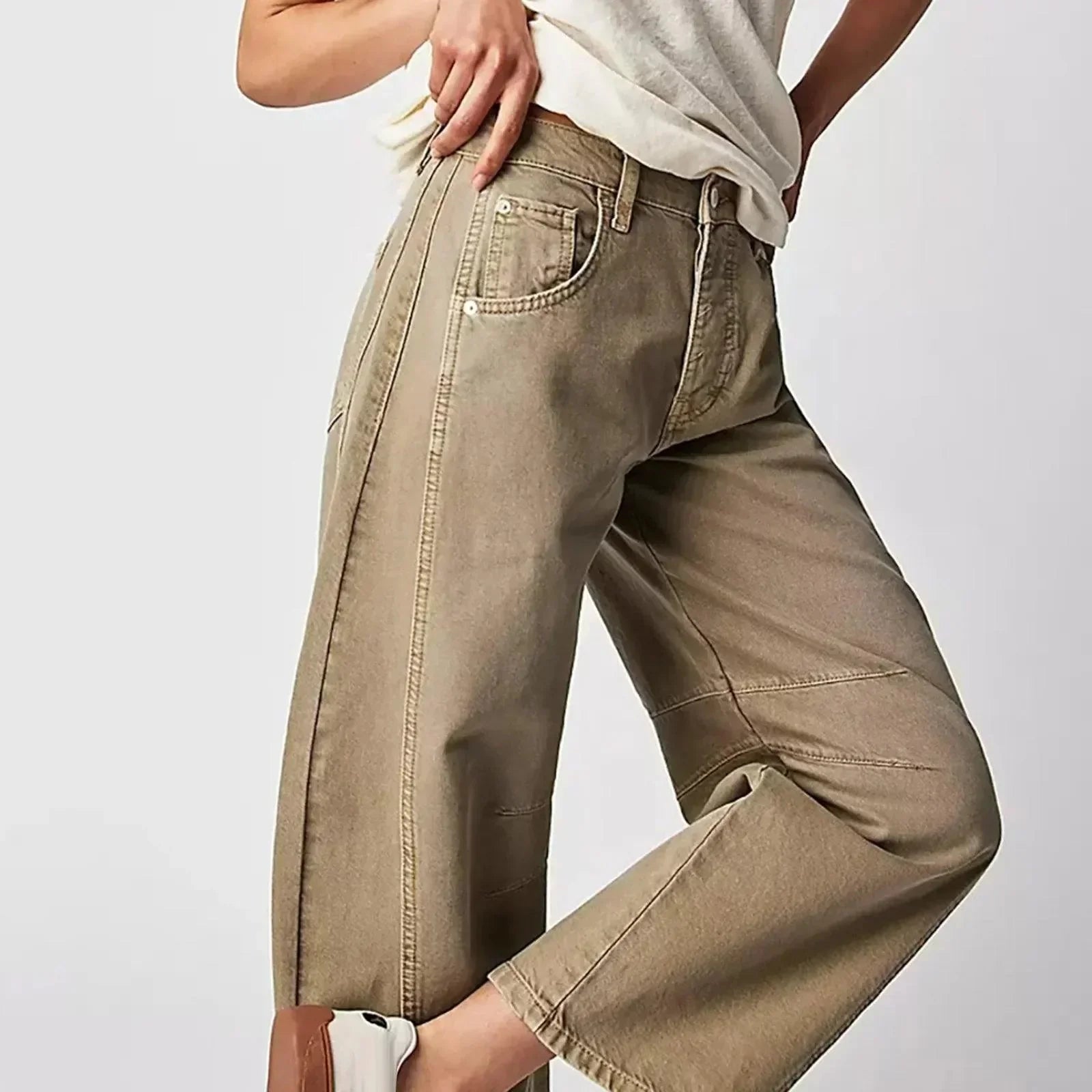 Hoch Taillierte Damenjeans mit Weitem Bein 1