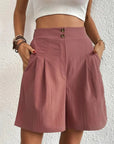 Hochtaillierte Shorts aus atmungsaktivem Material – Elegante Sommermode für Damen 7