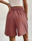 Hochtaillierte Shorts aus atmungsaktivem Material – Elegante Sommermode für Damen 8