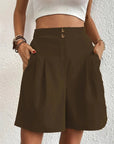 Hochtaillierte Shorts aus atmungsaktivem Material – Elegante Sommermode für Damen 9