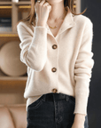 Klassische Strickjacke mit elegantem Reverskragen 1