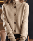 Klassische Strickjacke mit elegantem Reverskragen 4