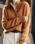 Klassische Strickjacke mit elegantem Reverskragen 5