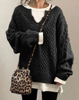 Klobiger Damenpullover mit Kerbrundhals für Wärme 4
