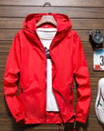 Leichter Windbreaker mit Kapuze für Abenteuer 1