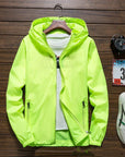 Leichter Windbreaker mit Kapuze für Abenteuer 3