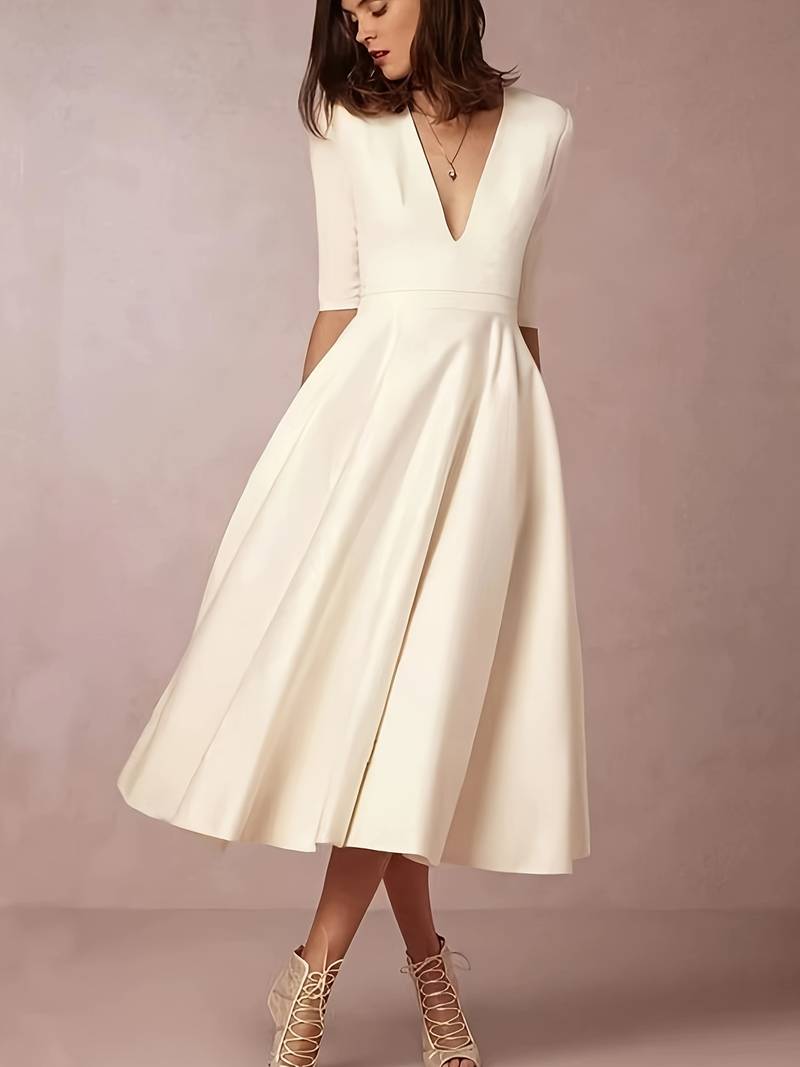 Luftiges Sommerkleid in zeitloser Eleganz – Ideal für sonnige Tage und besondere Anlässe 2