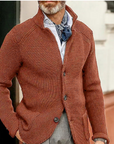 Moderne Strickjacke mit Knopfverschluss 10
