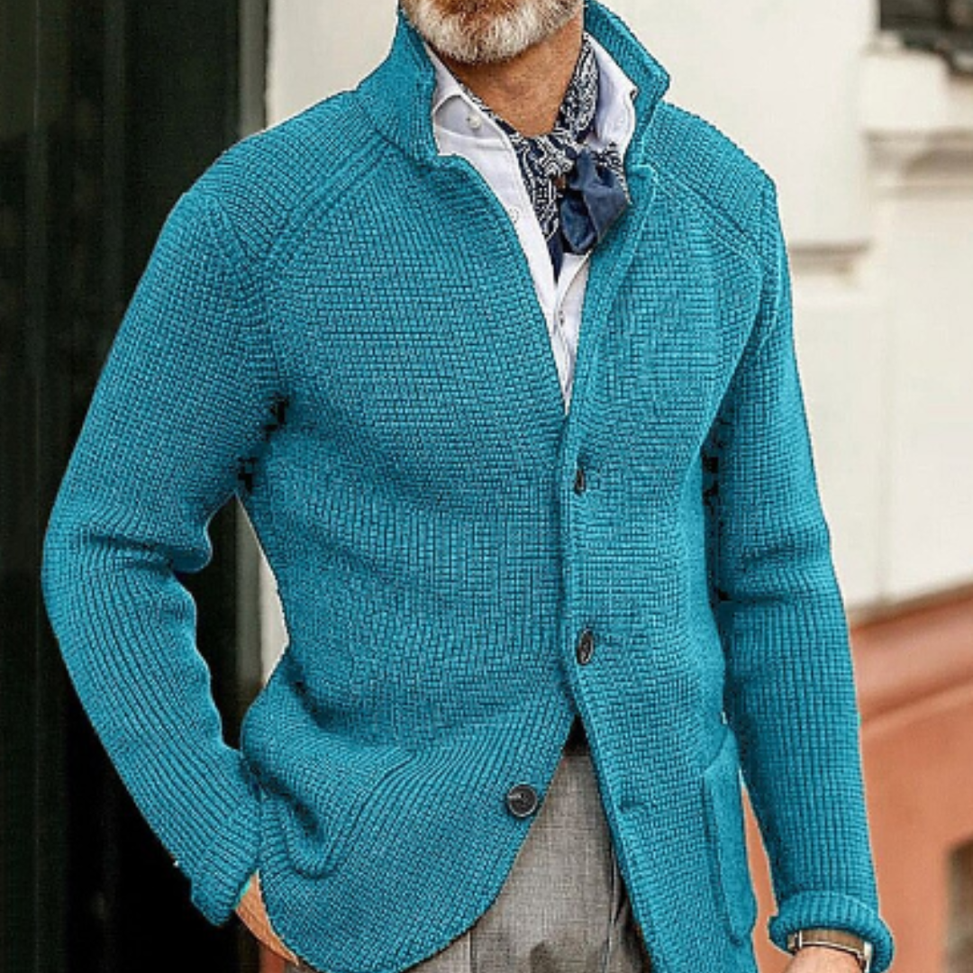 Moderne Strickjacke mit Knopfverschluss 13
