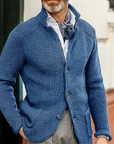 Moderne Strickjacke mit Knopfverschluss 3