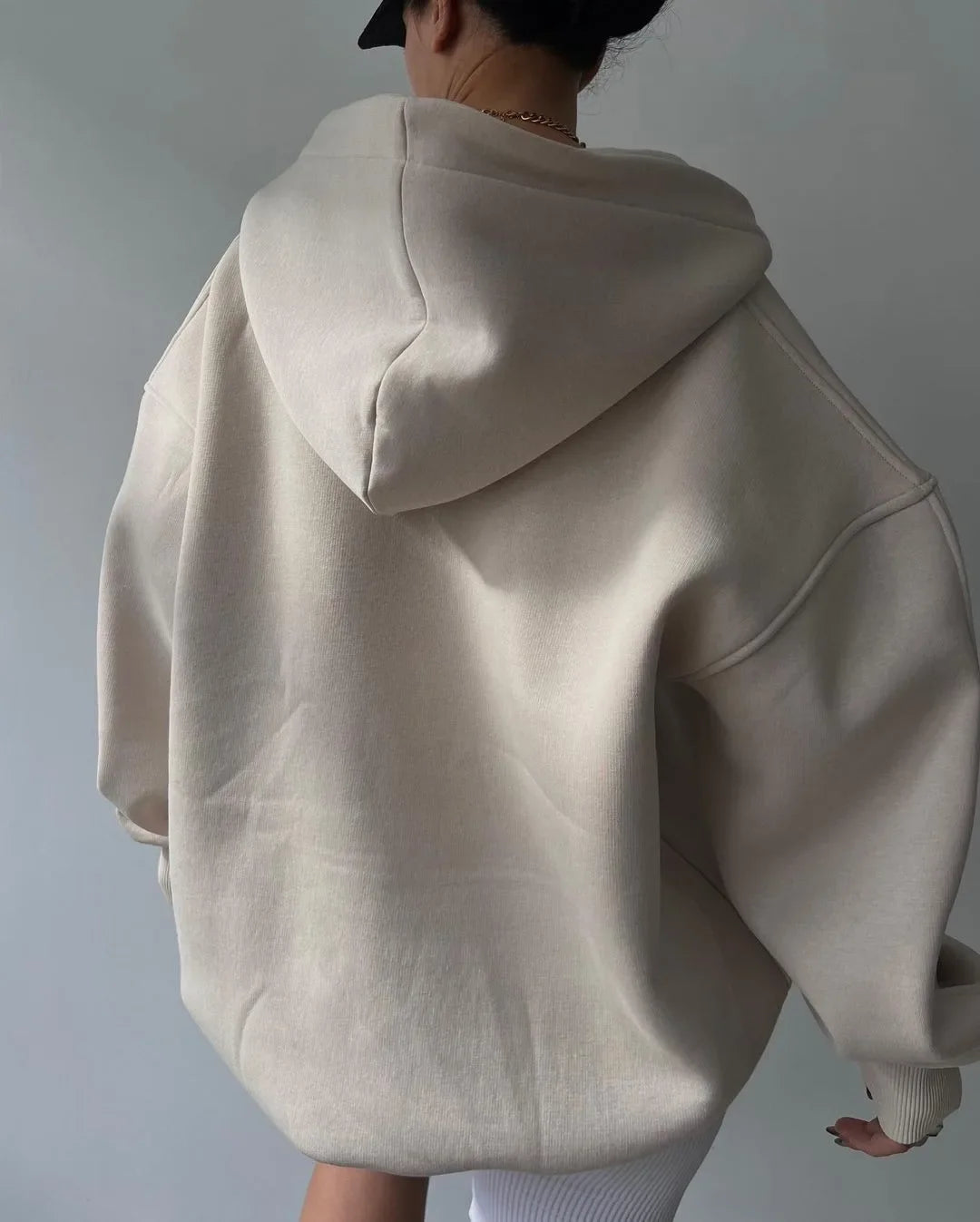 Oversized Kapuzenpullover mit Offenem V-Ausschnitt 3