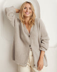 Oversized Strickjacke mit Knopfdetails für Gemütlichkeit 0