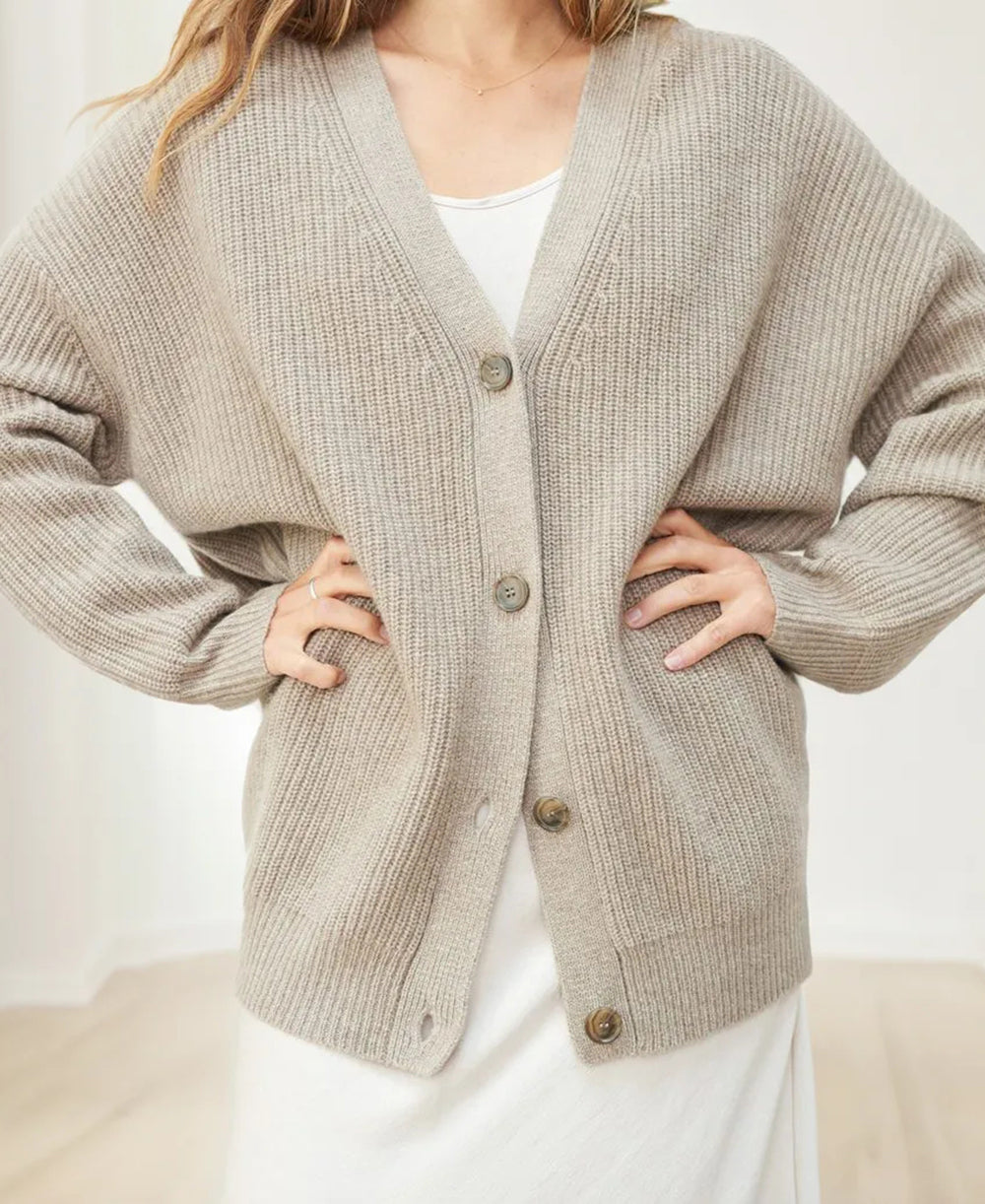 Oversized Strickjacke mit Knopfdetails für Gemütlichkeit 1
