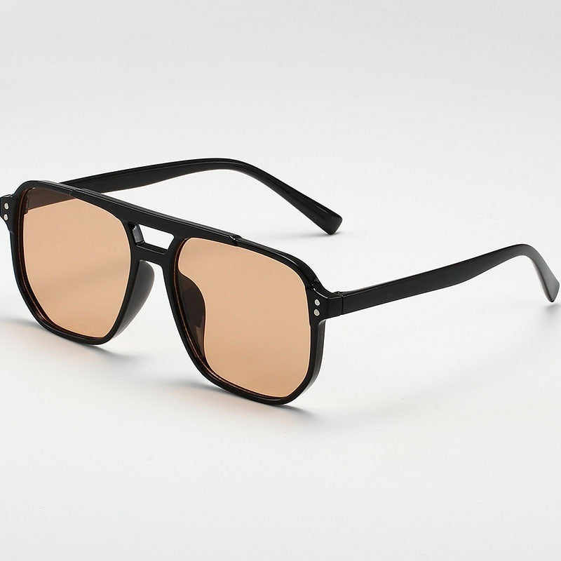 Quadratische Sonnenbrille für Stilvolle Tage 4