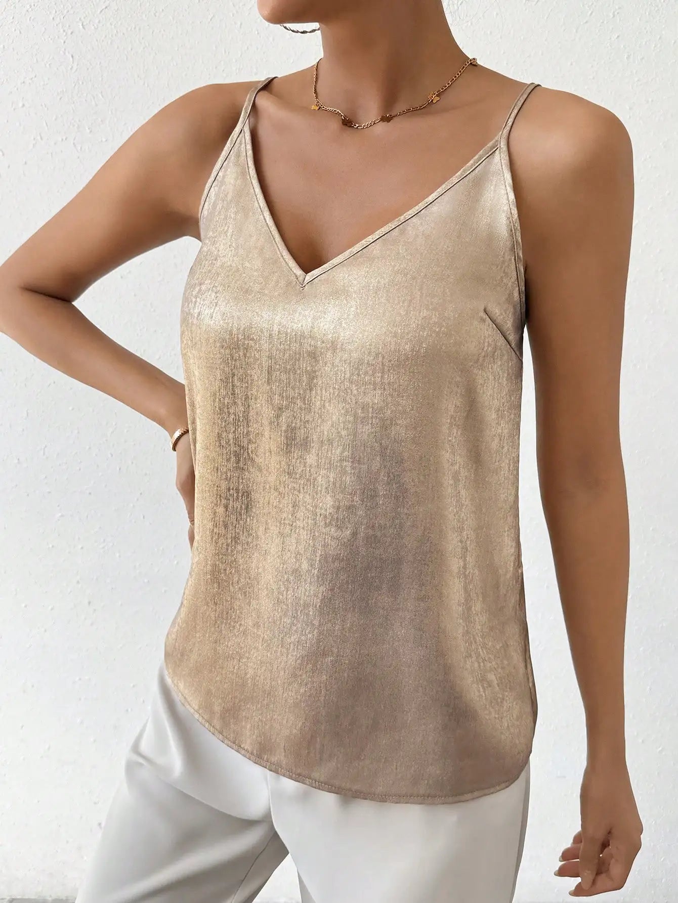 Schimmernde V-Ausschnitt Cami für Glamouröse Anlässe 4