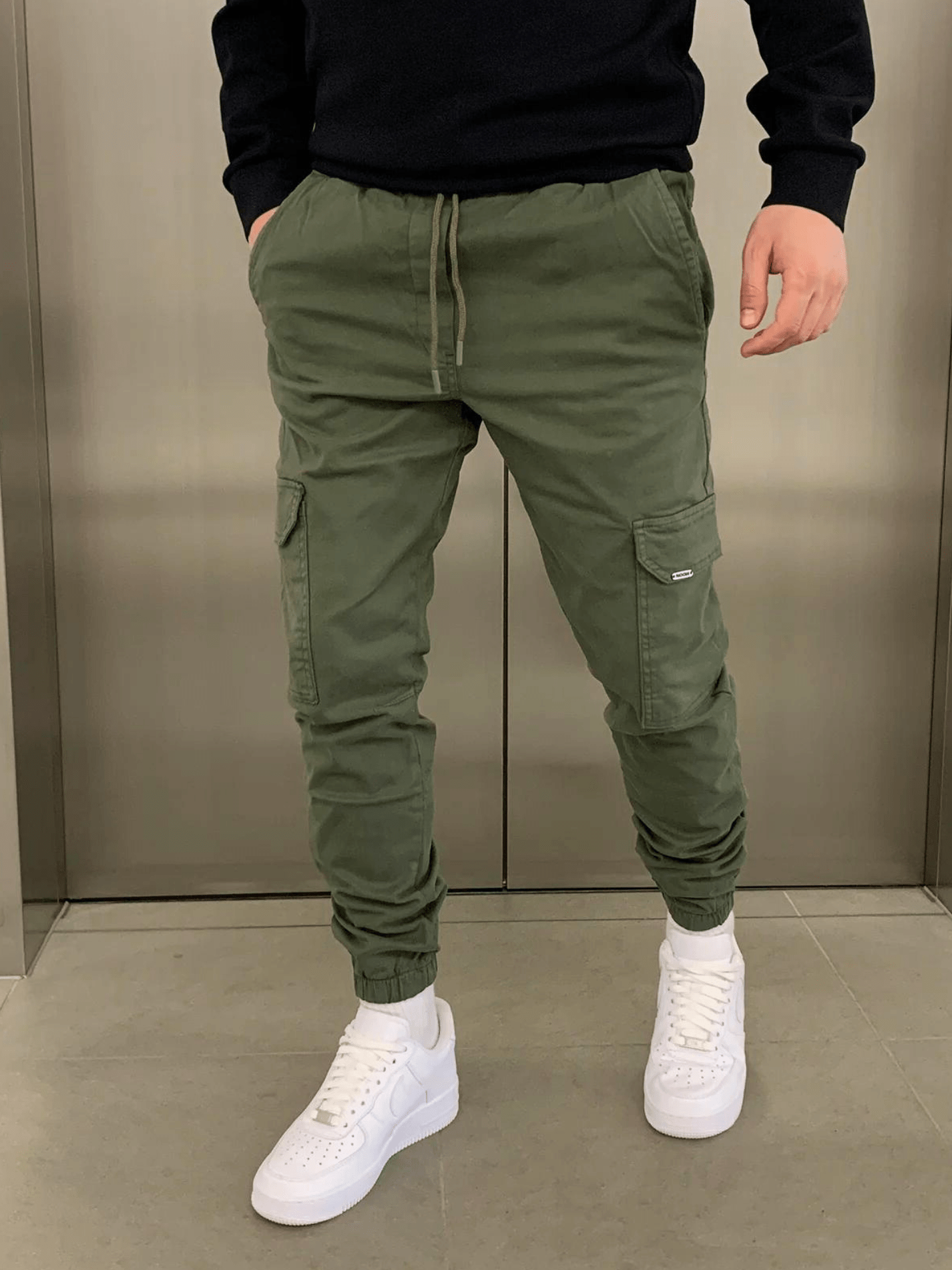 Schmale Cargo Jogger für Stil und Komfort 5