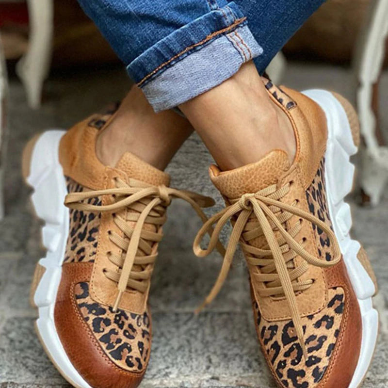 Sportliche Sneakers mit trendiger Luipaardprint 2