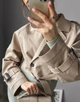 Taillierter Trenchcoat in Beige für Stilbewusste 2