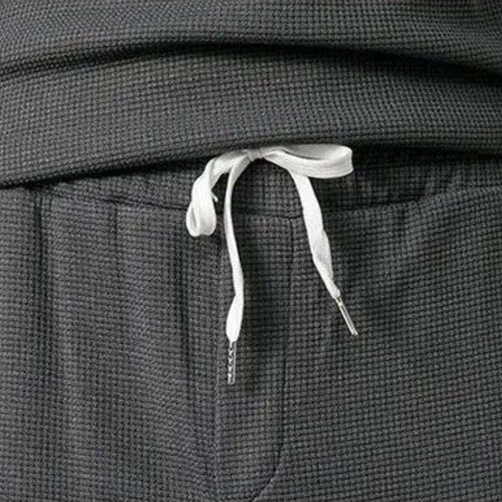 Trendiger Jogginganzug aus hochwertigen Materialien für Komfort und Stil 4