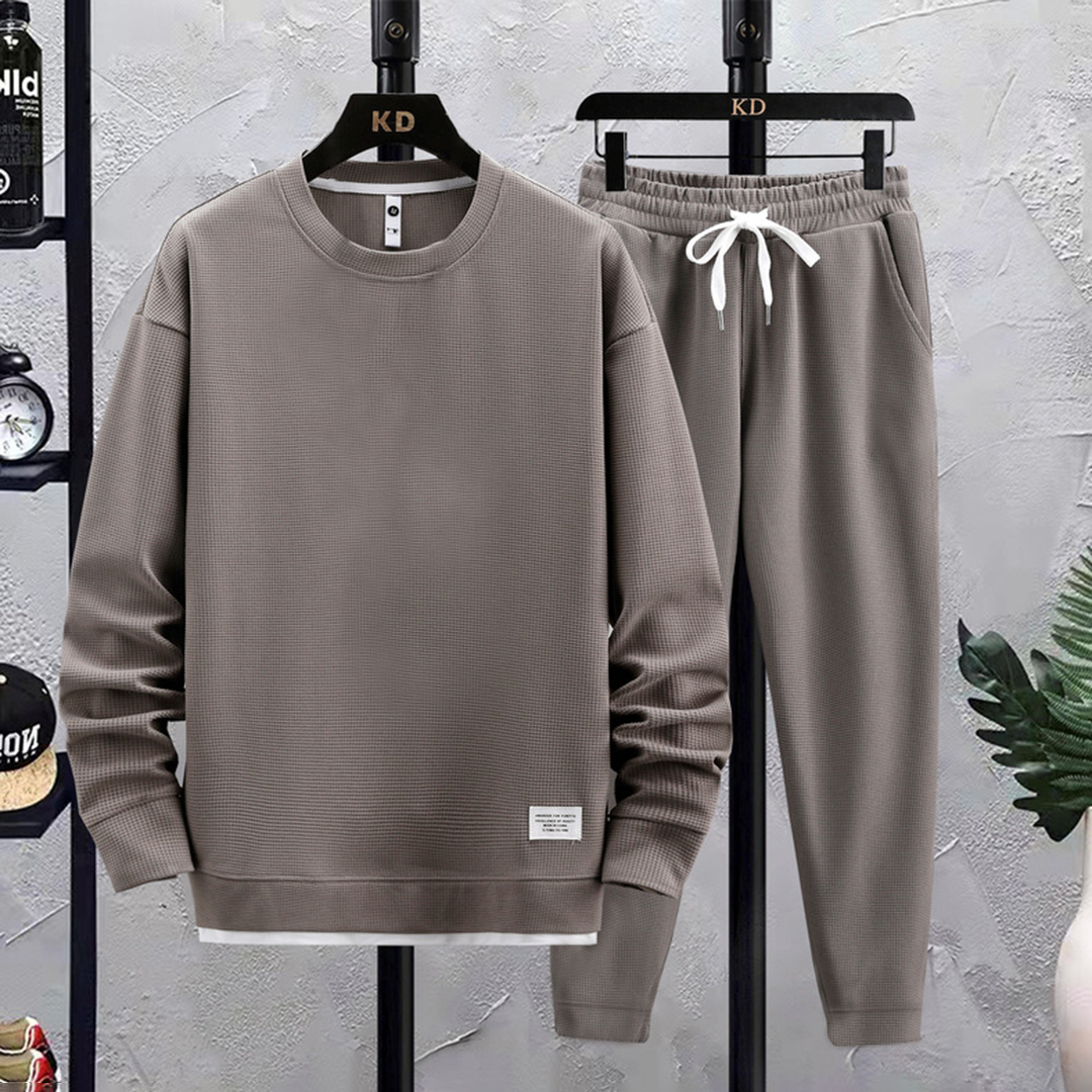 Trendiger Jogginganzug aus hochwertigen Materialien für Komfort und Stil 6