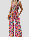Verspielter Jumpsuit mit Blumenmuster für Sommernächte 0