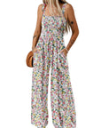 Verspielter Jumpsuit mit Blumenmuster für Sommernächte 6