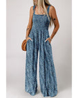Verspielter Jumpsuit mit Blumenmuster für Sommernächte 8