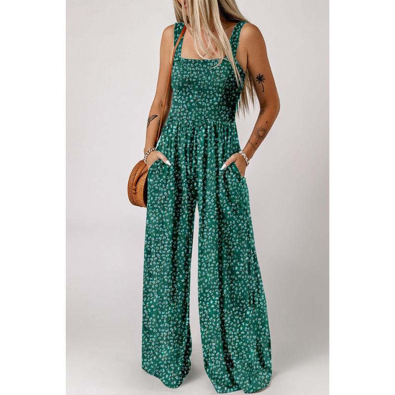 Verspielter Jumpsuit mit Blumenmuster für Sommernächte 9