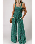 Verspielter Jumpsuit mit Blumenmuster für Sommernächte 9
