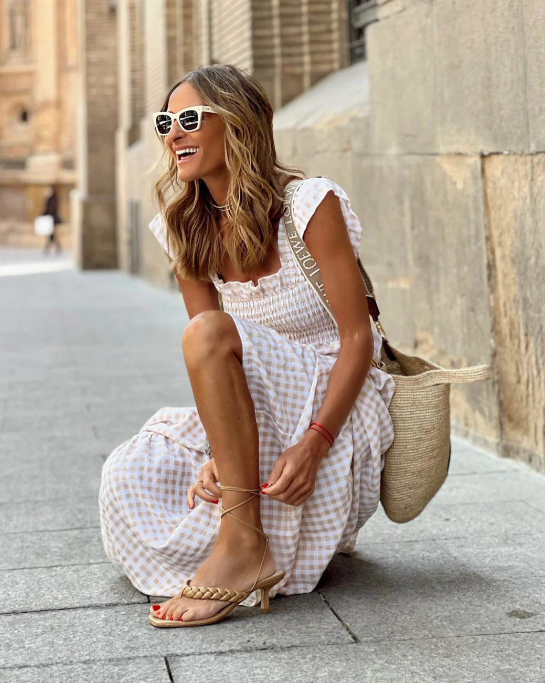 Verspieltes Maxikleid mit Rüschensleeves für Sommer 1