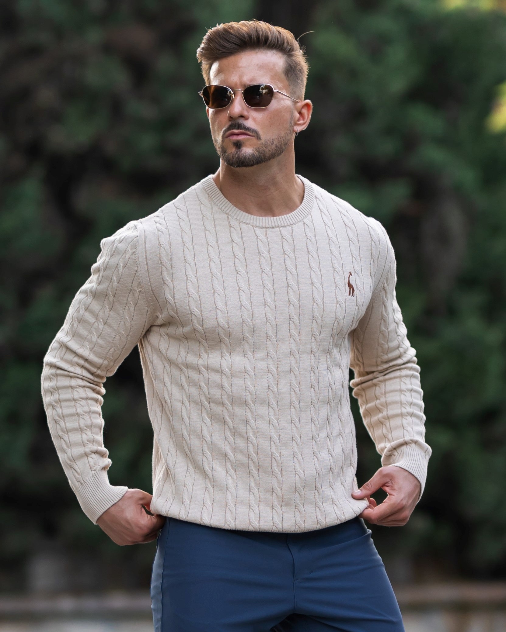 Zopfmuster Pullover für stilvolle Herren 0